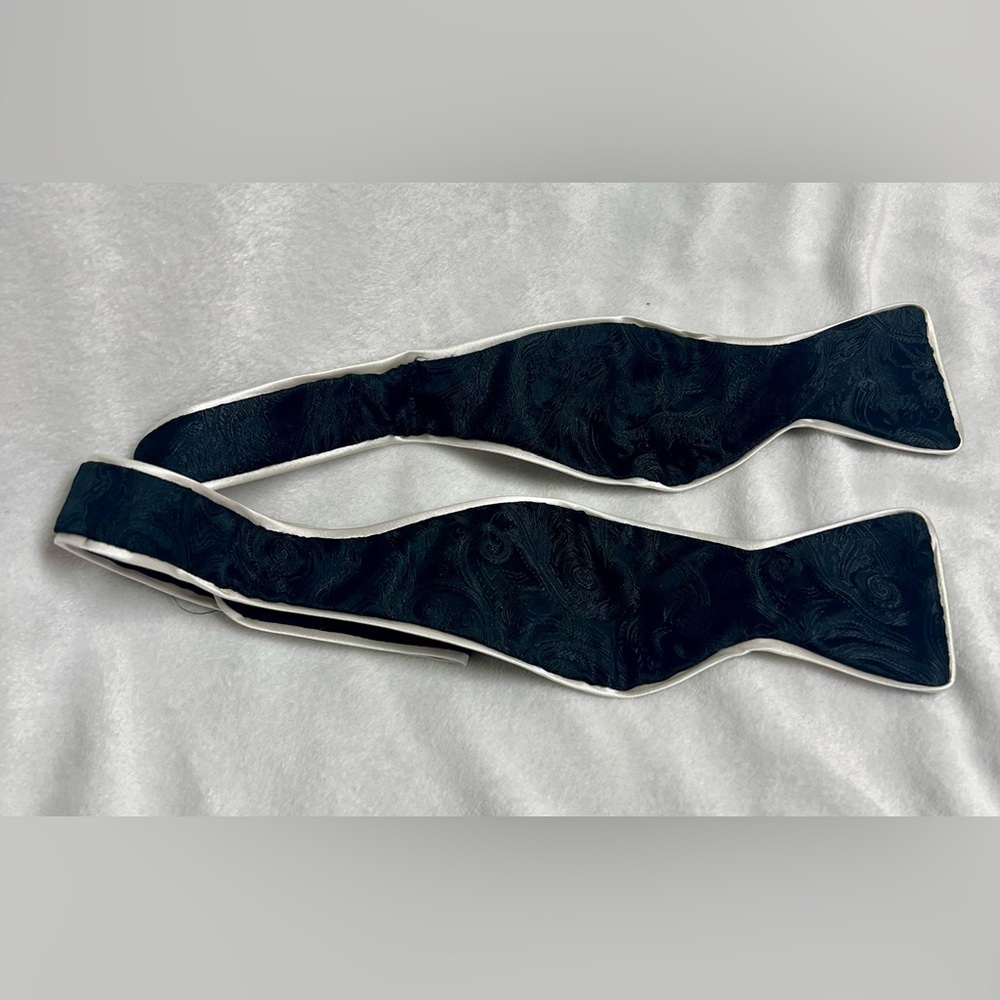 Dion Black Silk Bow Tie